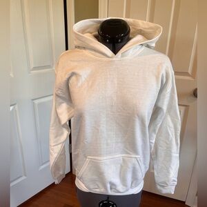 White pullover sweatshirts hoodie
